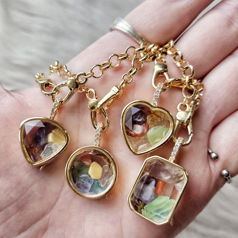 Gemstone Locket - Picture 3 of 4